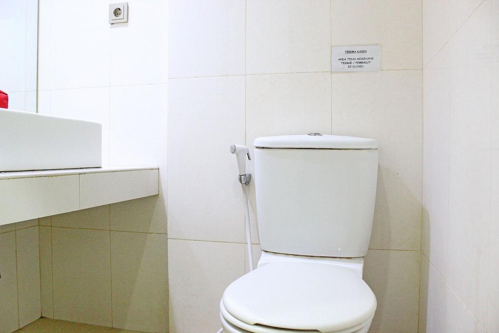Klinpod Hotel Джакарта Экстерьер фото
