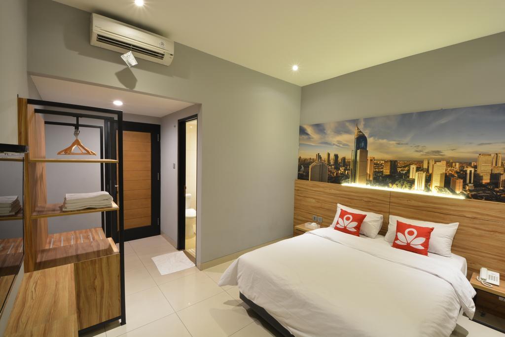 Klinpod Hotel Джакарта Экстерьер фото