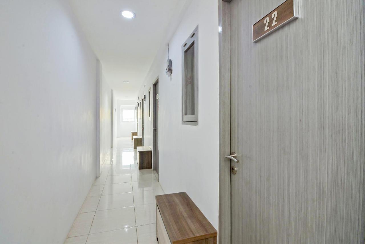 Klinpod Hotel Джакарта Экстерьер фото